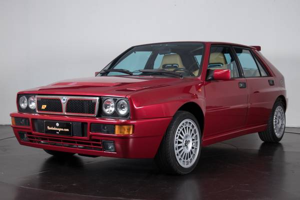 A 75,000-Mile 1994 Lancia Delta Integrale Evo Is the Perfect Used Car