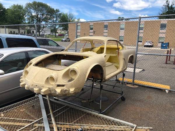 Renault Alpine A110 Body